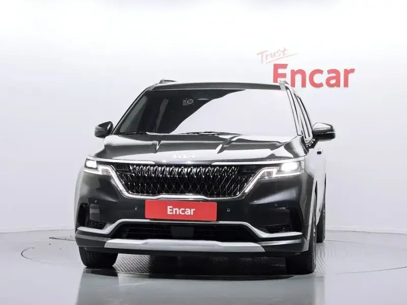 2022 Kia Carnival с пробегом 28 006 км