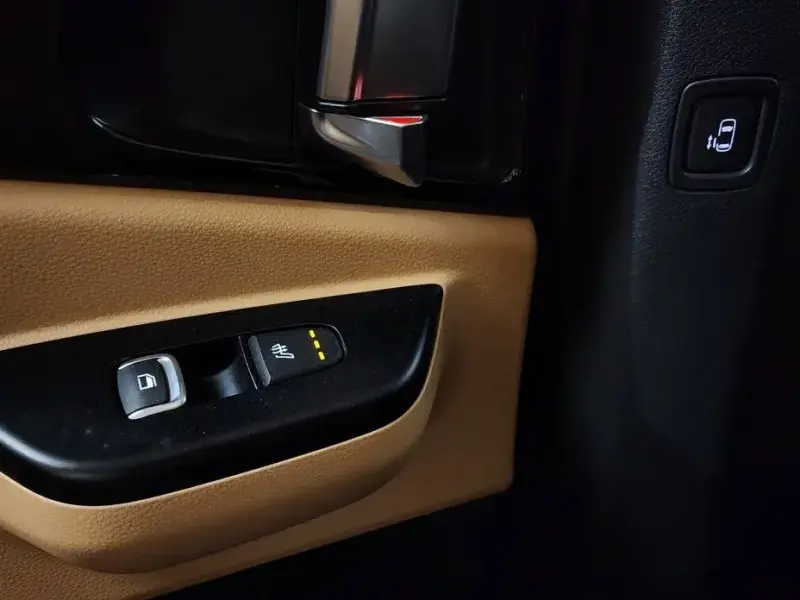 2022 Kia Carnival с пробегом 26 078 км