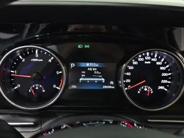 2022 Kia Carnival с пробегом 28 006 км