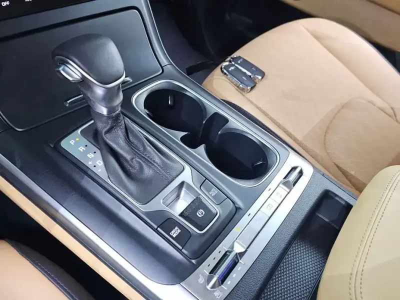 2022 Kia Carnival с пробегом 28 006 км