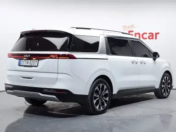 2022 Kia Carnival с пробегом 37 538 км