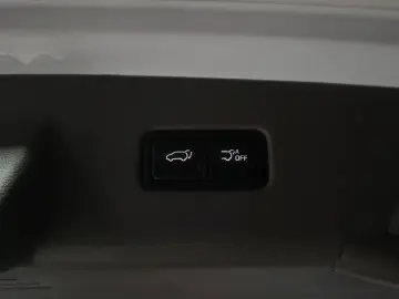 2021 Kia Carnival с пробегом 50 028 км