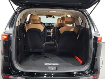 2022 Kia Carnival с пробегом 26 078 км
