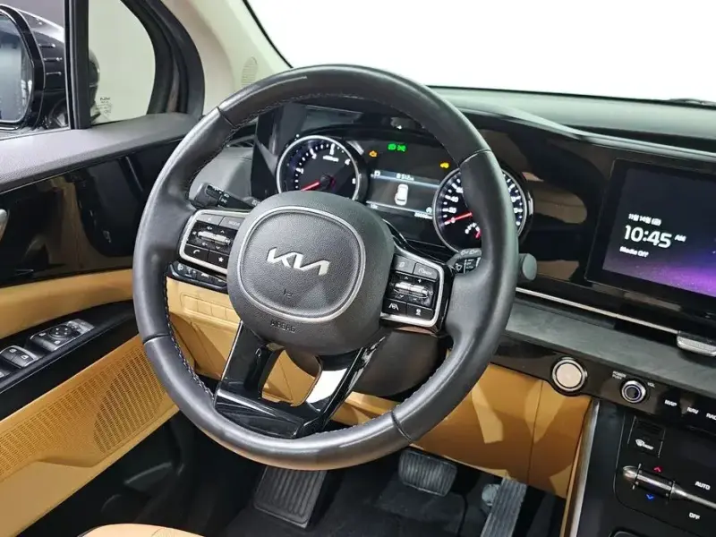 2022 Kia Carnival с пробегом 28 006 км