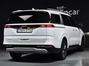 2022 Kia Carnival с пробегом 63 113 км
