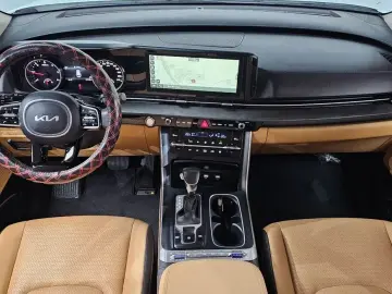 2022 Kia Carnival с пробегом 37 538 км