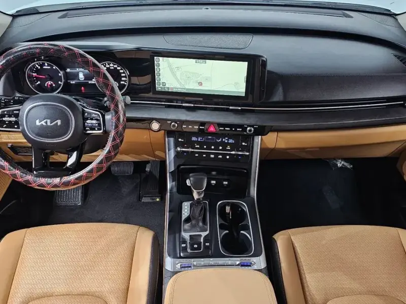 2022 Kia Carnival с пробегом 37 538 км