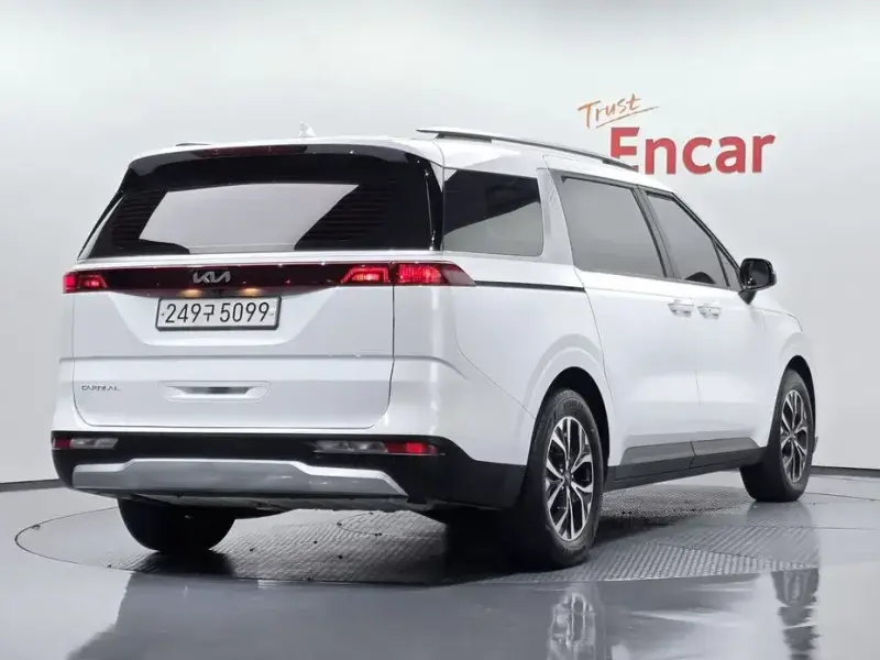 2022 Kia Carnival с пробегом 50 969 км