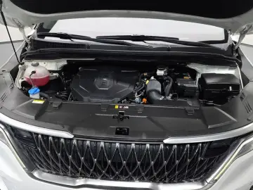 2023 Kia Carnival с пробегом 75 686 км