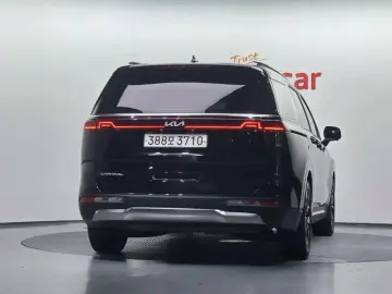 2023 Kia Carnival с пробегом 36 621 км