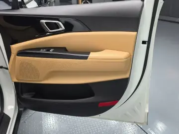 2022 Kia Carnival с пробегом 50 969 км