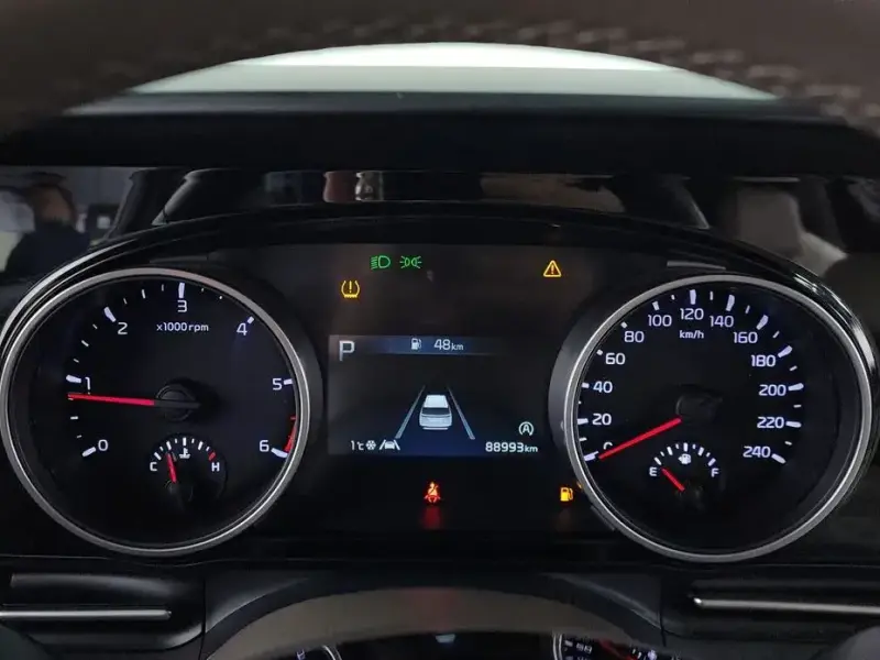 2021 Kia Carnival с пробегом 88 993 км