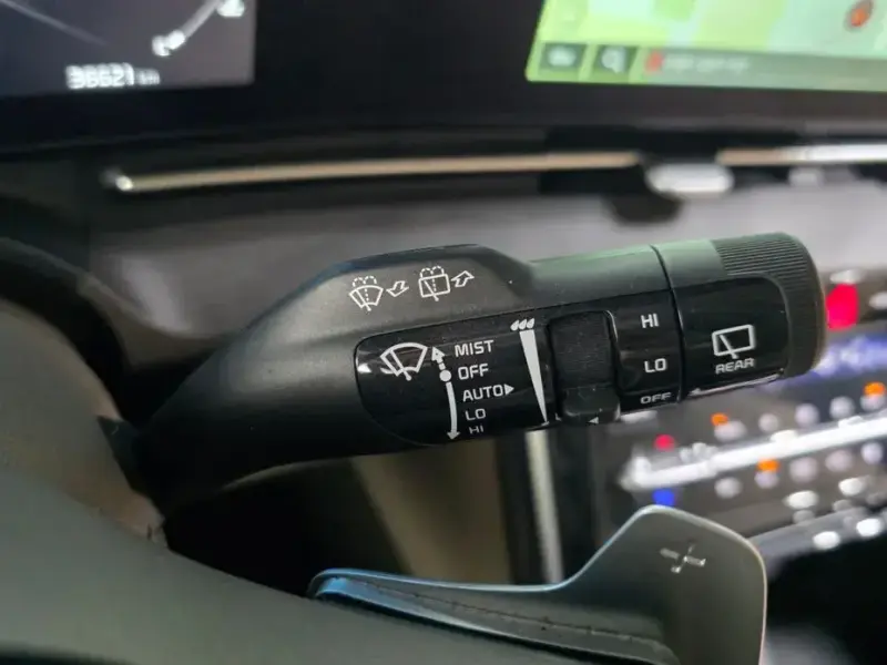 2023 Kia Carnival с пробегом 36 621 км