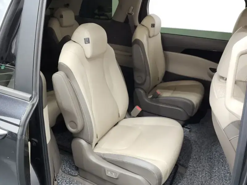 2021 Kia Carnival с пробегом 88 993 км