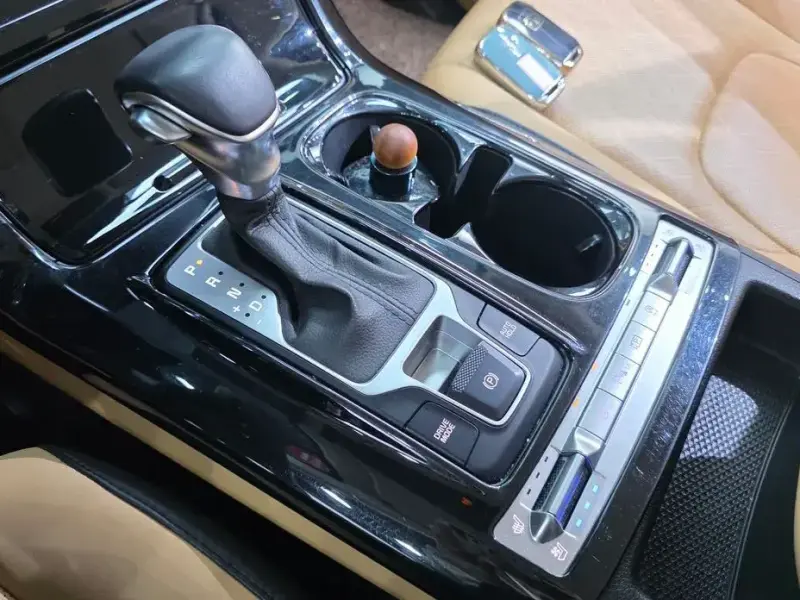 2022 Kia Carnival с пробегом 104 179 км