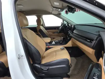 2022 Kia Carnival с пробегом 104 179 км