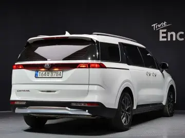 2021 Kia Carnival с пробегом 113 350 км