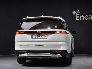 2021 Kia Carnival с пробегом 113 350 км