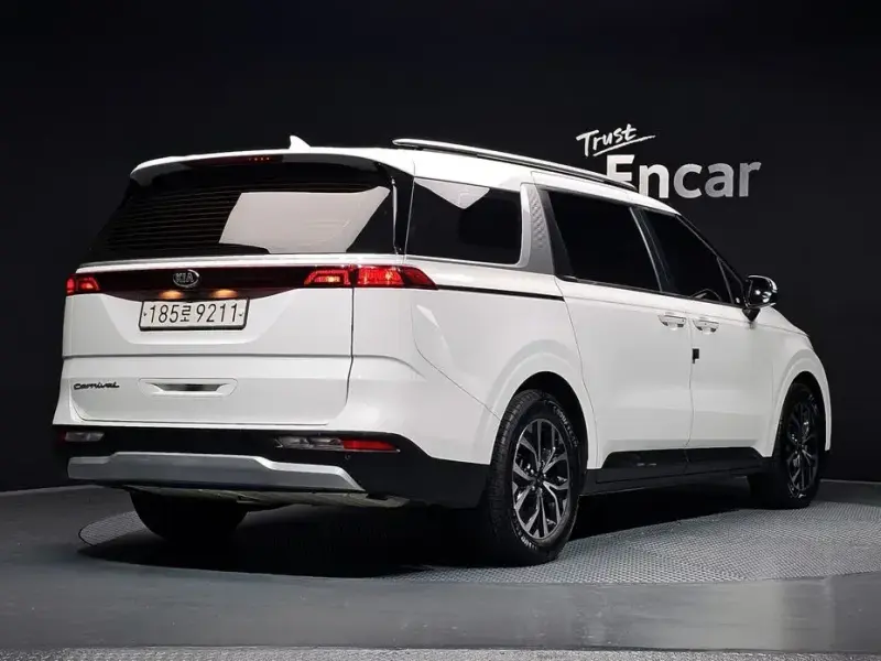 2021 Kia Carnival с пробегом 88 729 км