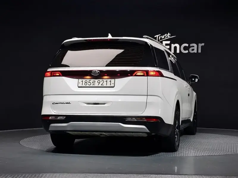 2021 Kia Carnival с пробегом 88 729 км