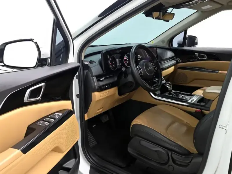 2022 Kia Carnival с пробегом 68 043 км