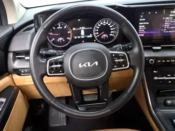 2022 Kia Carnival с пробегом 68 043 км