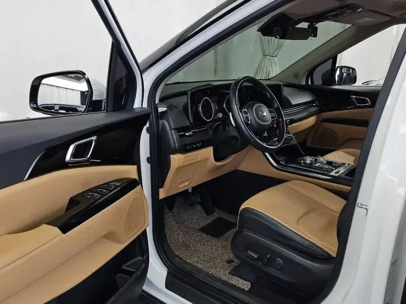 2021 Kia Carnival с пробегом 113 350 км