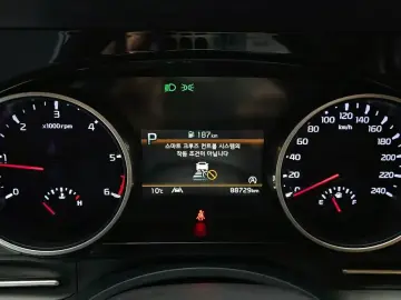 2021 Kia Carnival с пробегом 88 729 км