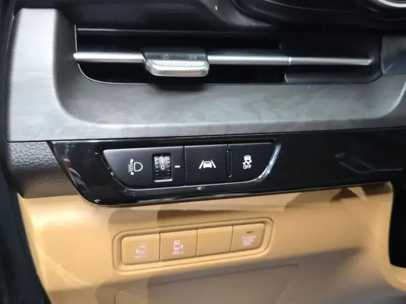 2021 Kia Carnival с пробегом 63 895 км