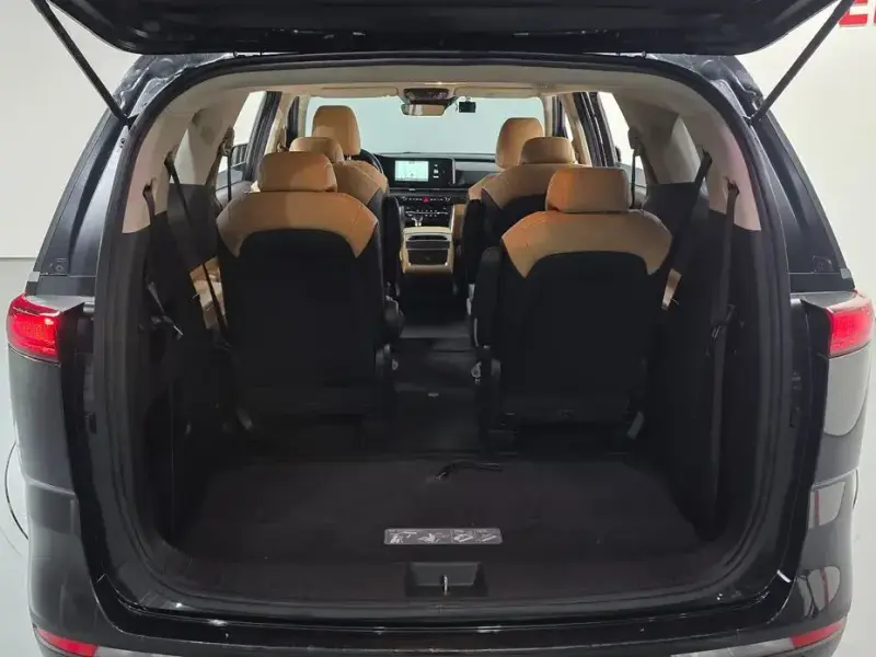 2021 Kia Carnival с пробегом 63 895 км