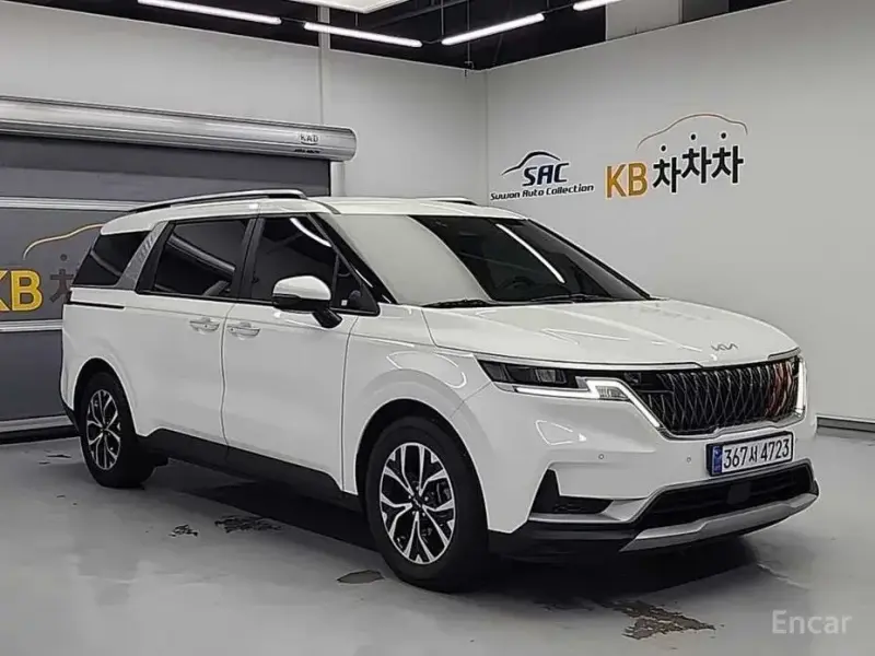 2021 Kia Carnival с пробегом 61 619 км