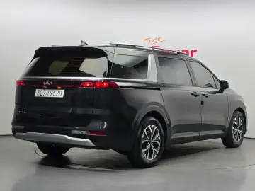 2022 Kia Carnival с пробегом 153 292 км