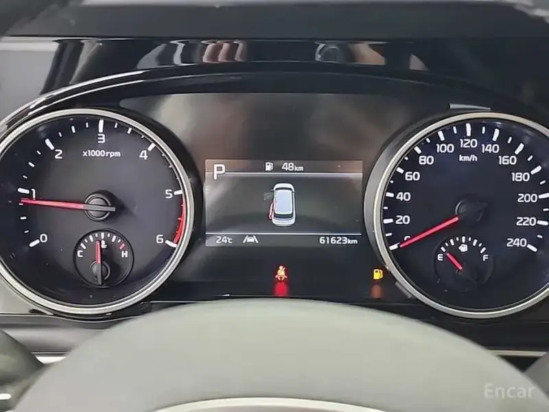 2021 Kia Carnival с пробегом 61 619 км