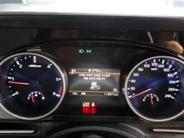 2022 Kia Carnival с пробегом 113 571 км