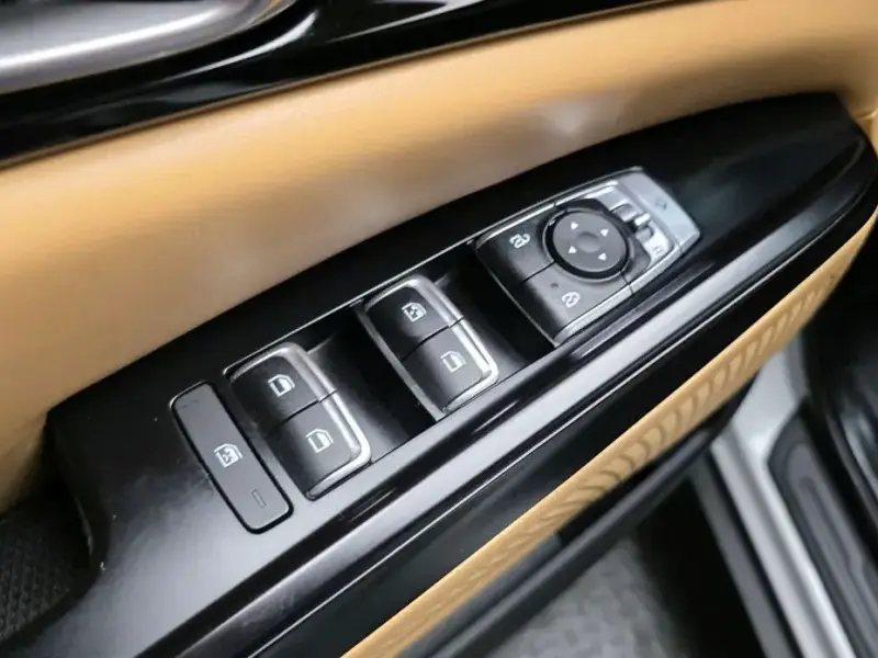2022 Kia Carnival с пробегом 113 571 км