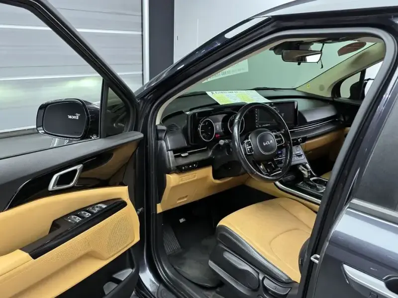 2022 Kia Carnival с пробегом 153 292 км