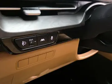 2022 Kia Carnival с пробегом 113 571 км