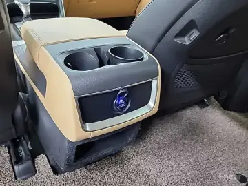 2021 Kia Carnival с пробегом 61 619 км