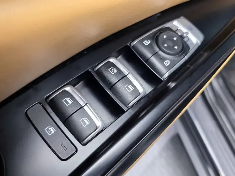 2022 Kia Carnival с пробегом 153 292 км