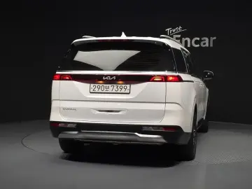 2023 Kia Carnival с пробегом 36 821 км
