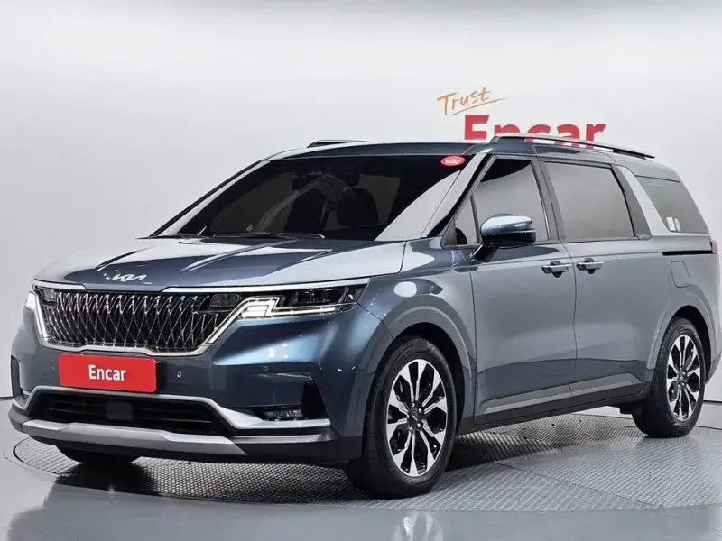 2022 Kia Carnival с пробегом 72 973 км