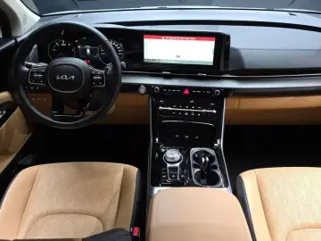 2023 Kia Carnival с пробегом 36 821 км