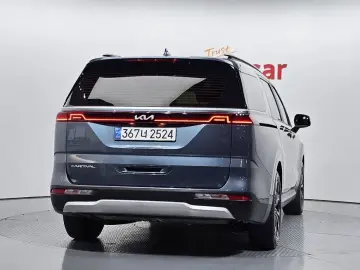 2022 Kia Carnival с пробегом 72 973 км