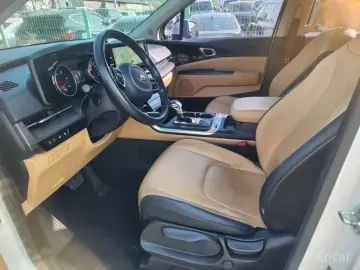 2021 Kia Carnival с пробегом 69 936 км