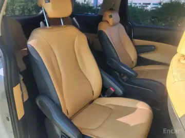2021 Kia Carnival с пробегом 69 936 км