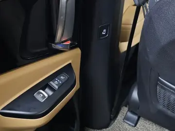 2022 Kia Carnival с пробегом 72 973 км