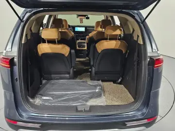 2022 Kia Carnival с пробегом 72 973 км