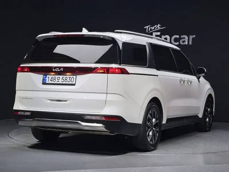 2022 Kia Carnival с пробегом 59 610 км