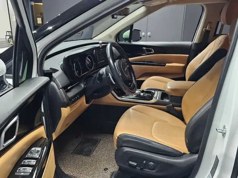 2022 Kia Carnival с пробегом 59 610 км