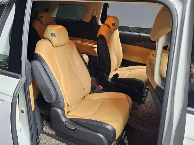 2022 Kia Carnival с пробегом 59 610 км